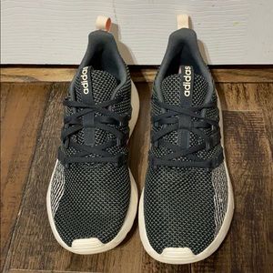 👟•Adidas Womens Questar Flow Running Shoes•👟